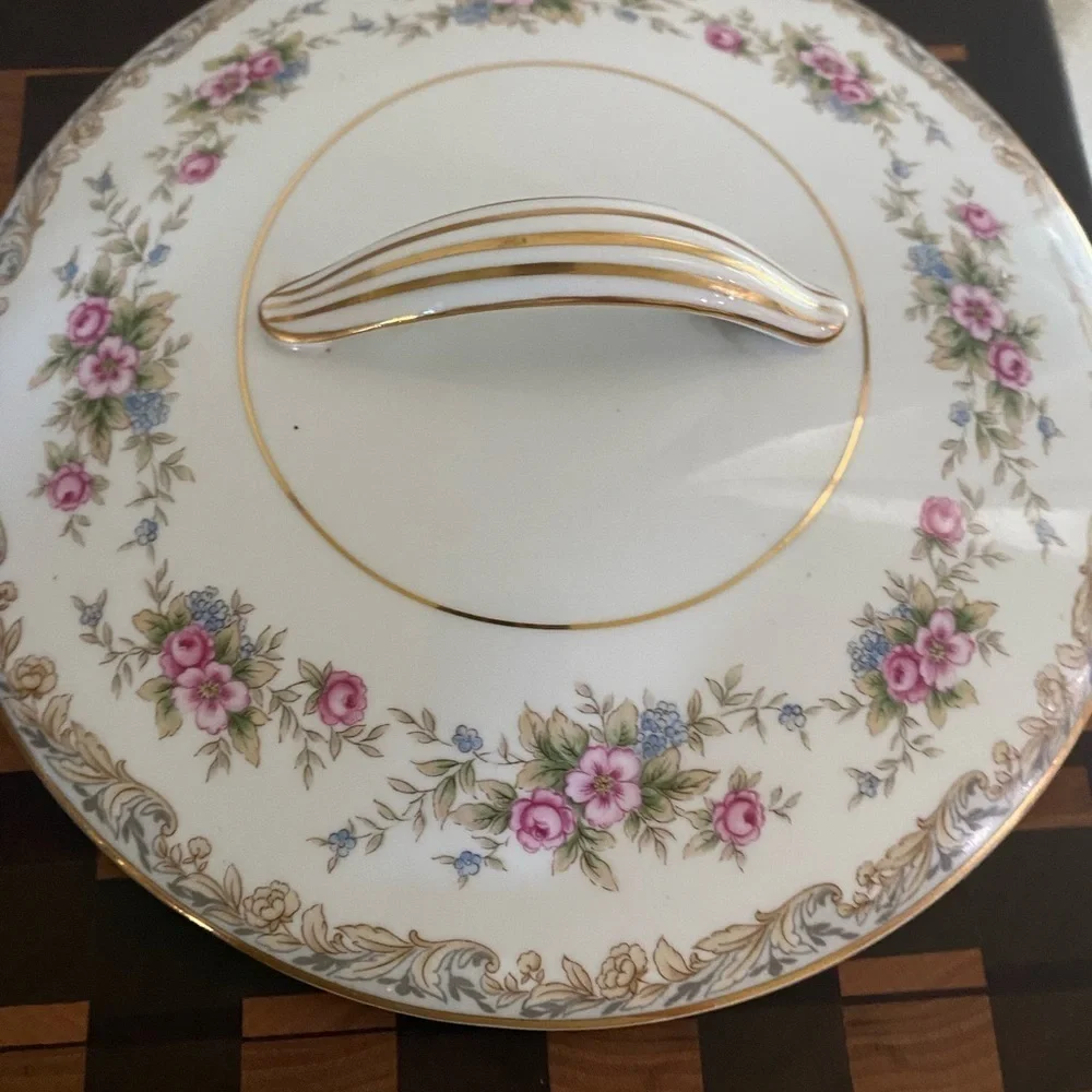 Noritake Somerset Fine China Serving Bowl Sugar Dish Tea Cup & Saucer Floral Set